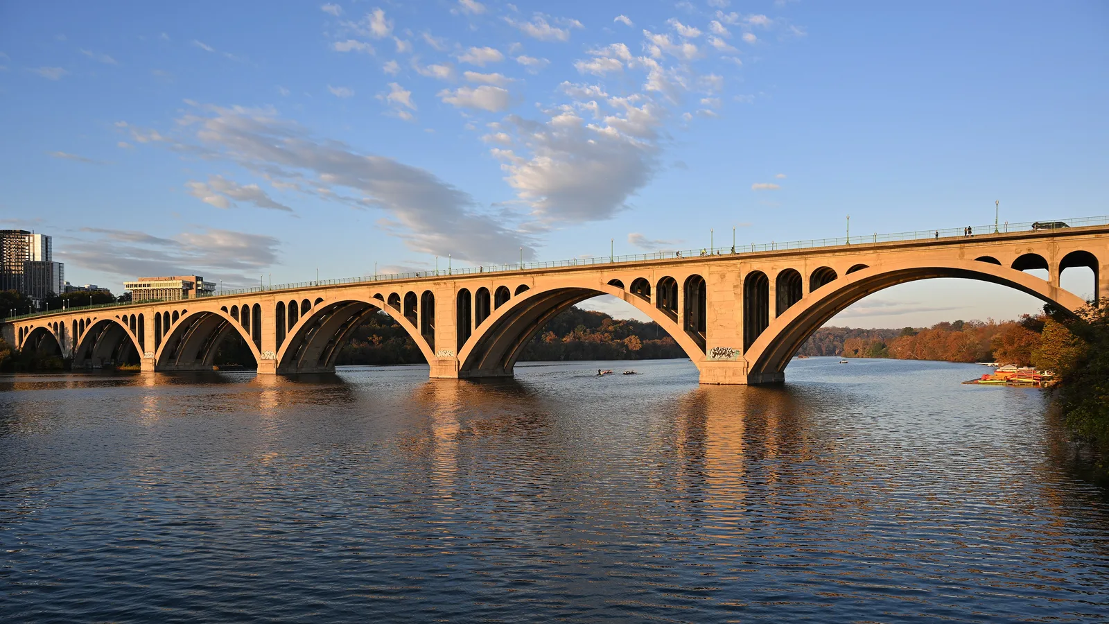 Key Bridge over the Potomac River, which links Rosslyn in Arlington with Georgetown in Washington, seen from the Georgetown waterfront.